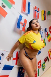 AlanaVelascos COLL slika 4