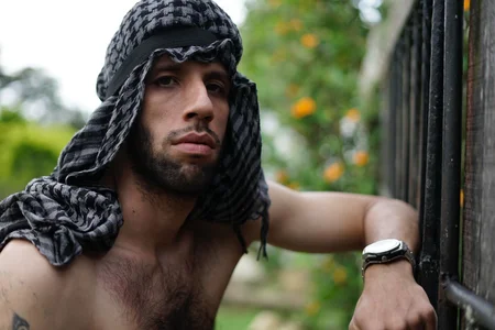 Karim_mansur Arab man รูป 