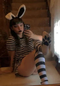 VexVValentine: Selfies ( 8 фото)