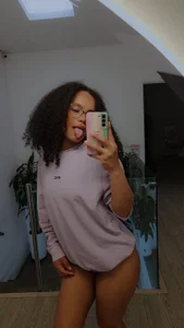 rihannadeep: a cool day ( 2 фото)