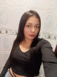 Laury_98 Mis fotitos Pic 3