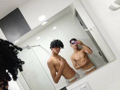 Violet_Dream2 Hot boys Immagine  3