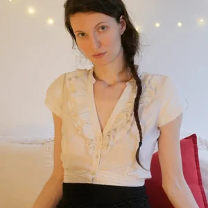 yulladao Chemisier et plume Foto