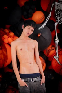 Emo_Boy_ kullanıcısının Halloween 2025👹 albümü -  7 fotoğraf
