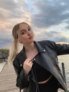 AlthenaAcuff Public Pic 2