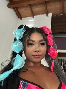 Extra creamy 🥛 de Chloe_LaurentXXX  2 photos