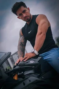 Brad_Summerのriding my motorcycleの枚の写真