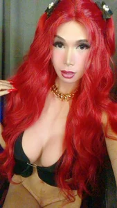 Sexiestasian_ts: It's me ( 4 фото)