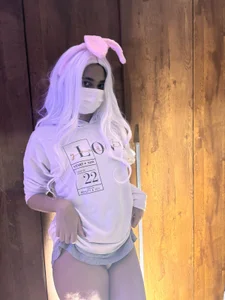 Oops coelhinha pega🤭 de bunny_exe  Imagens