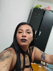 Alexa_Slavehot777 Public 2 Pic