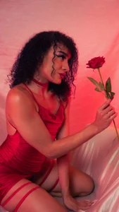 BritannyClaire Be my valentine Hình