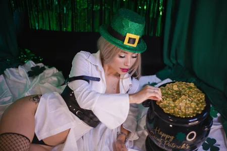 angelic_doll_ ST PATRICK'S DAY 🍀💦 Foto