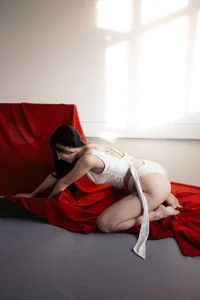 the red color of passion... Agree? de NikkiGoldSide  3 Imagens