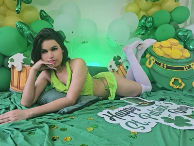 ClaudiaSophia 🍀 st patrick's day🍀 Pic 3