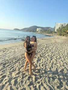 hazel_slim Public Pic 5