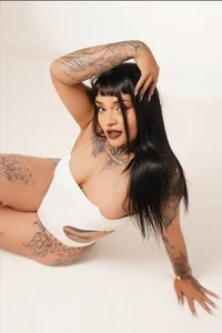 Amy_Dreams_ Public Pic 4