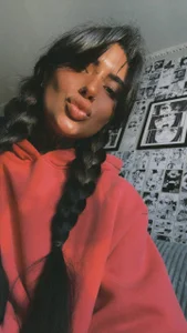 CharimgSabrinaのPublicの 5枚の写真