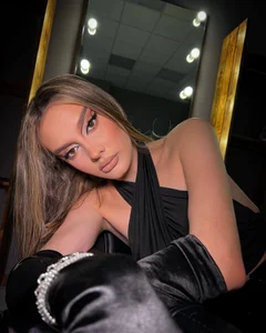 GloryWacht Public Pic 2