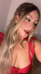 Emily_robertss Sexy Emily!! Bilde 4