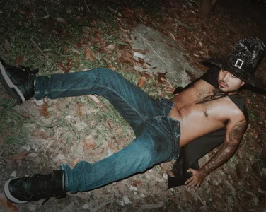 PapiStan This video is mmmm hot 🥵 圖片 4