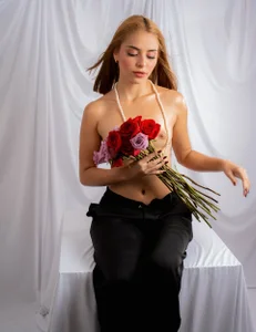 Loren_Saenz The girl of your dreams🫦 รูป  3