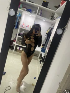 Kylie_sin_ Only Me Pic 6