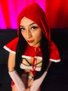 Scarlett__Moon2 Little Red Riding Hood slika 3