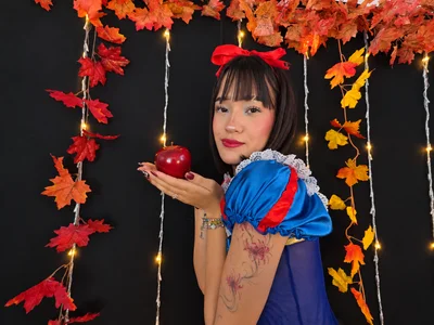 Forbidden fruit🍎 de Isabela_Velvet  3 photos