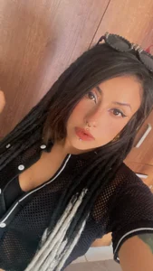 Lolareyes Public Bilde