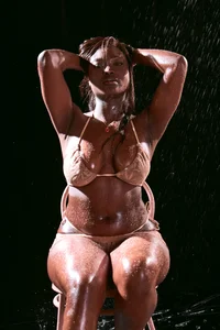amber_maxwell 🔥💦 Soaked in Water, Wrapped in Pure Temptation Immagine  7