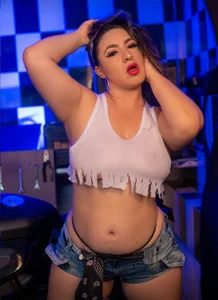 laurabassii Tough and powerful зображення 6