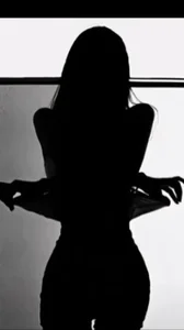 Clover_Nhi Public 사진