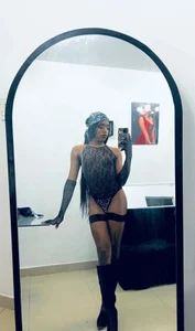 SaramyBigcock Public Foto 2