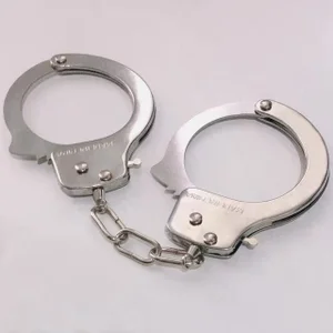 jiayao1999 我有的道具，你们可以私信我定制你喜欢的专属内容  7টি ছবি