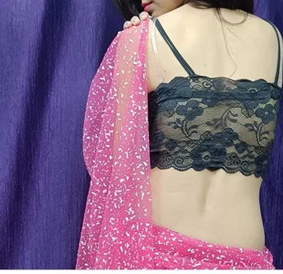 Aarvi_Arora Public صورة واحدة|Aarvi_Arora Public صورتان|Aarvi_Arora Public  4 صور|Aarvi_Arora Public  4 صورة