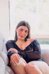 zui_lu 🖤🖤 Pic 4