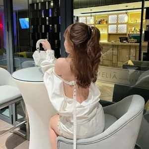 _Sex_enthusiast Public Pic 4