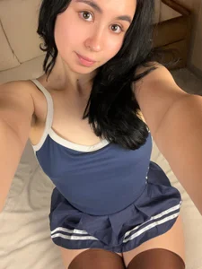 GiovannaAntonelli kullanıcısının Up skirt and cute face 💕😊 albümü -  4 fotoğraf