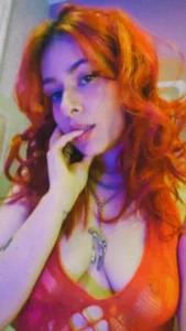 Dominant, confident, flirtatious, elegant... That's how I am de LolyYunno Foto 5