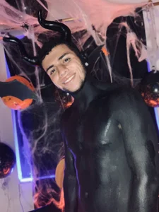 logan_smith Halloween صورة واحدة|logan_smith Halloween صورتان|logan_smith Halloween  4 صور|logan_smith Halloween  4 صورة