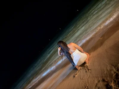 IvonneOwen Days of sun and beach Pic