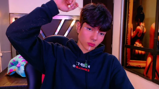 alandelrey57 Hello slika 3