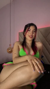 EmmaSwift_ greean and pink Pic 5