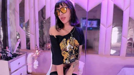 MadisonWood01 What I love most is when you come and explore all รูป  5