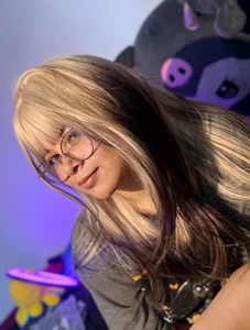 I don't flirt, I'm naturally charming❤️‍🔥✨ de _Melodii_  3 Imagens