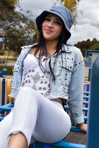 EmmyEvans1 ♥ ♥ - - - - exit to the natural world - - - - - - -♥♥ Poză 6