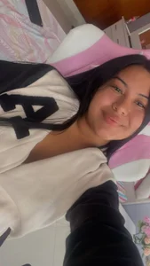Megan_yoursweetgirl Public Pic 6
