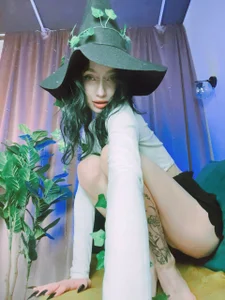 witch turned into frog!!!