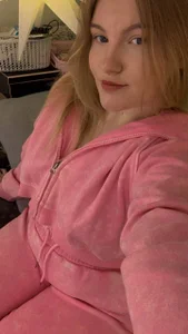 AshleyJoness: Just Happy Ashley~ ( 4 фото)