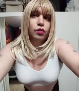 JulietteMaitresse Public  3টি ছবি